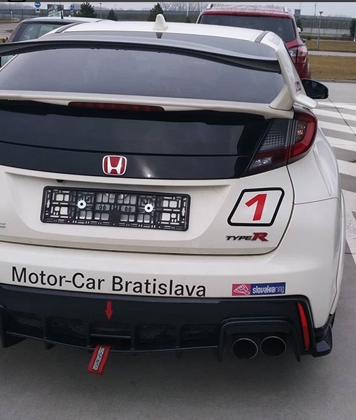 Honda Civic Type R v Centre bezpečnej jazdy na Slovakiaringu